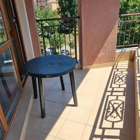 Pacific-3-a * Sluneční pobřeží